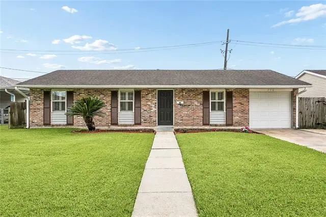 776 Madewood Dr