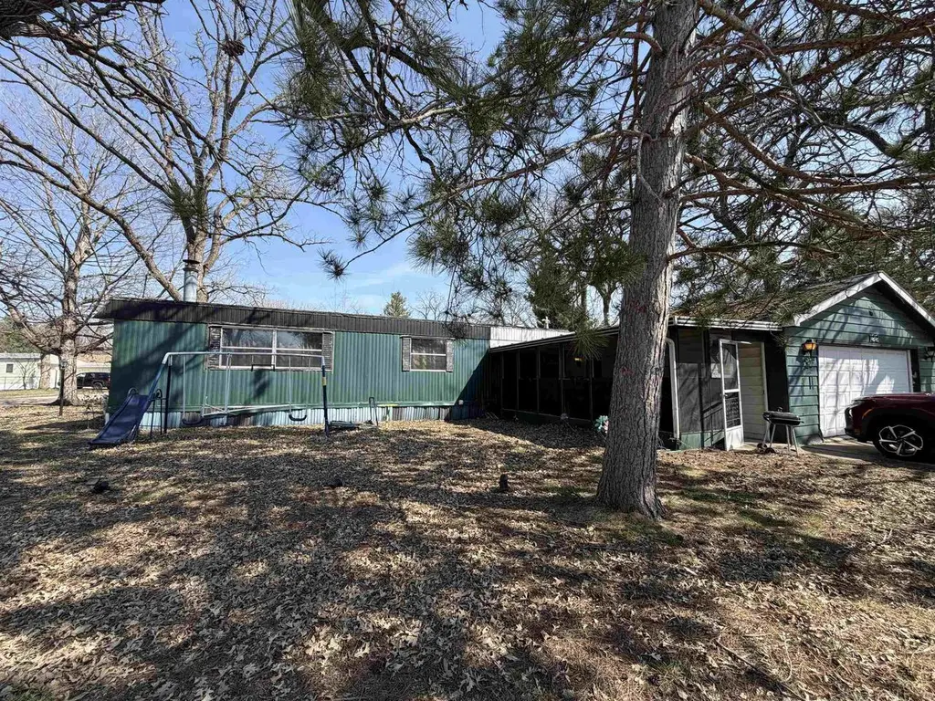 122 Falling Creek Cir