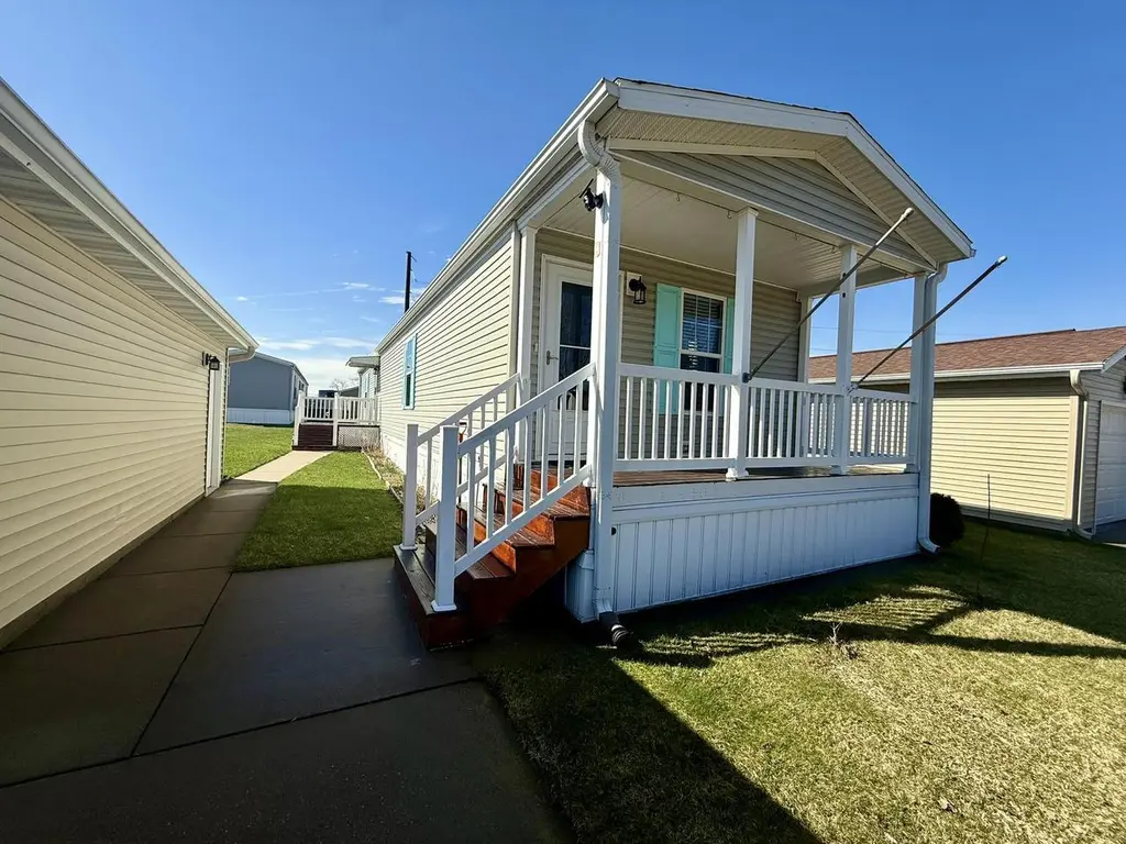 527 Collin Dr