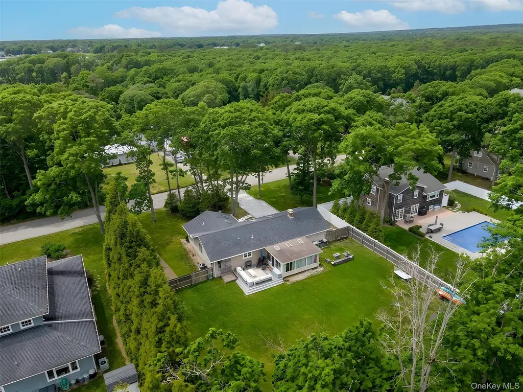 27 Canvasback Ln