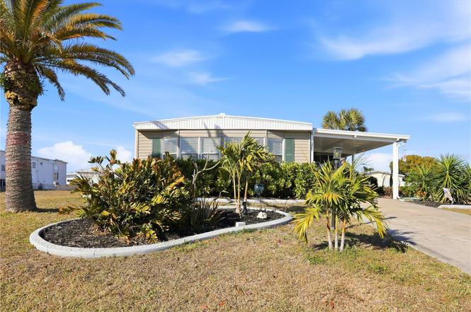 1427 Sanderling Dr