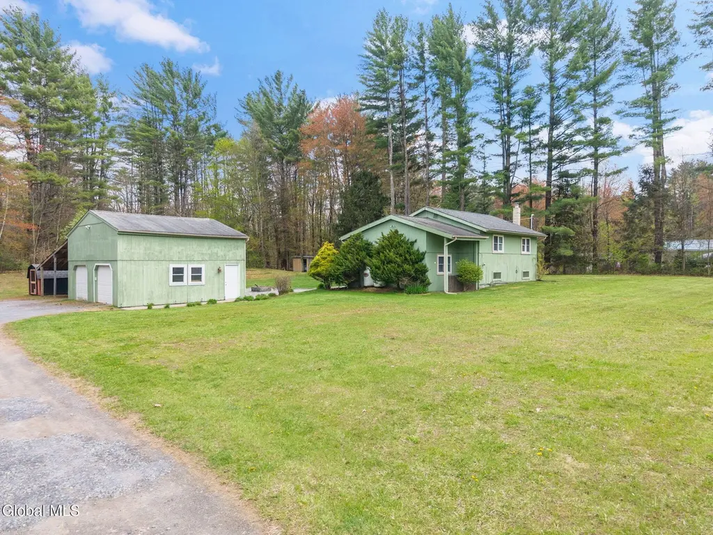 103 Dimmick Rd