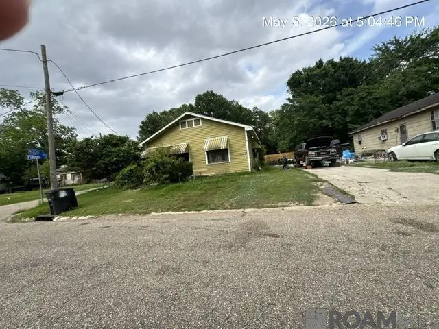 1032 N 30th St