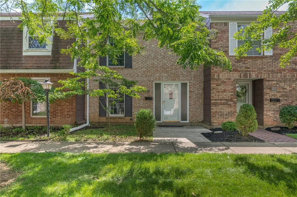 2106 Wellington Ct