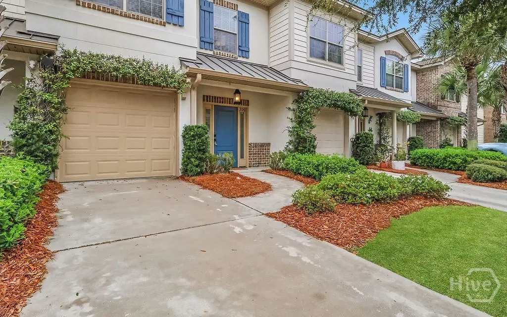 304 Reserve Ln