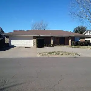 8012 Englewood Ave