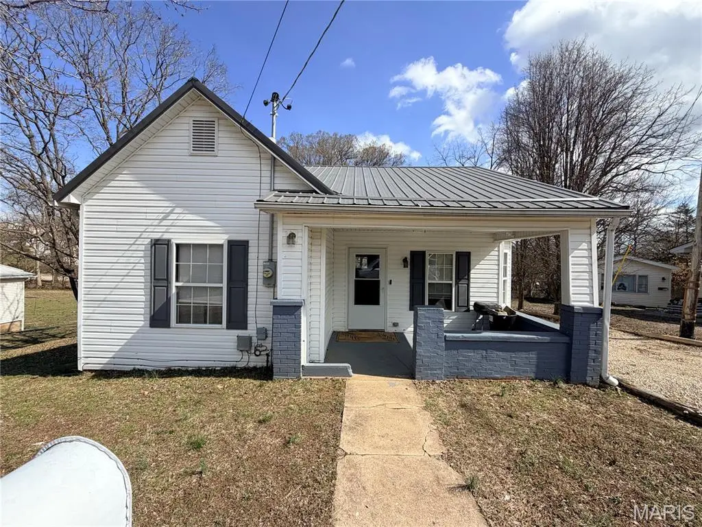 306 Field St