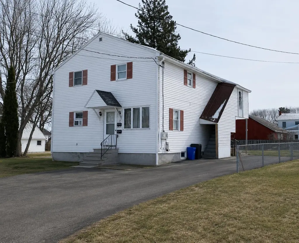 10 Belmont St
