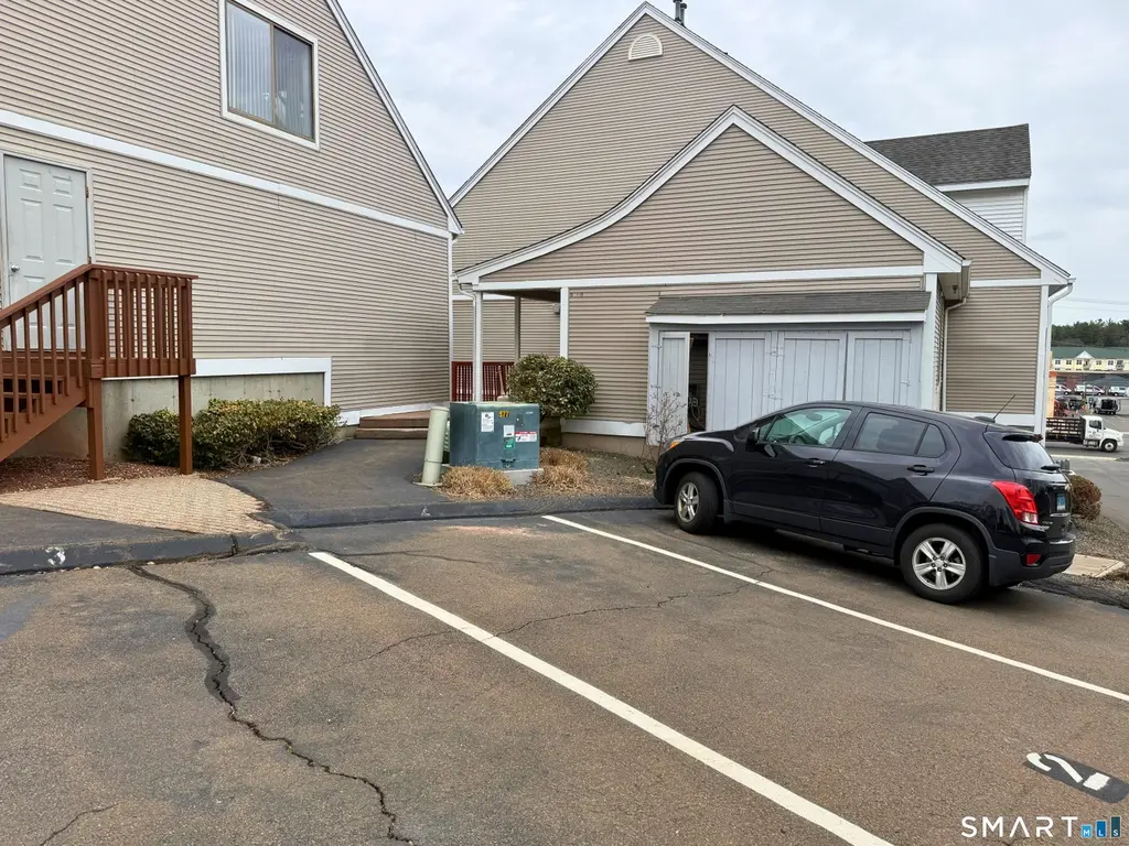 1690 Dixwell Ave Unit B3