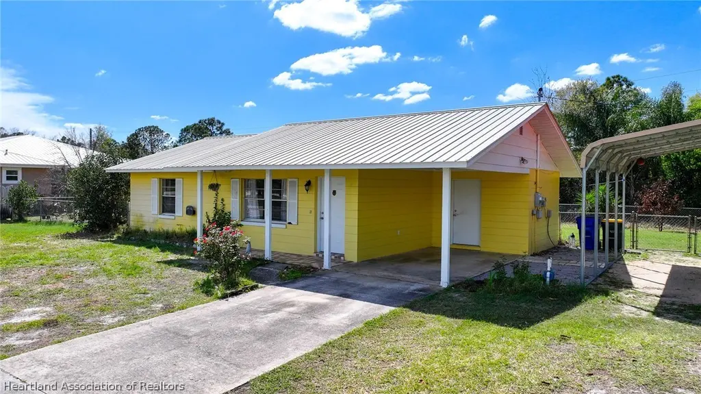 3303 Lakewood Rd