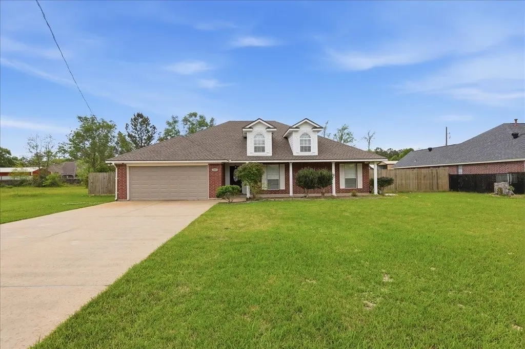 249 Country Ln