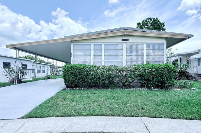 622 Elizabeth Ln