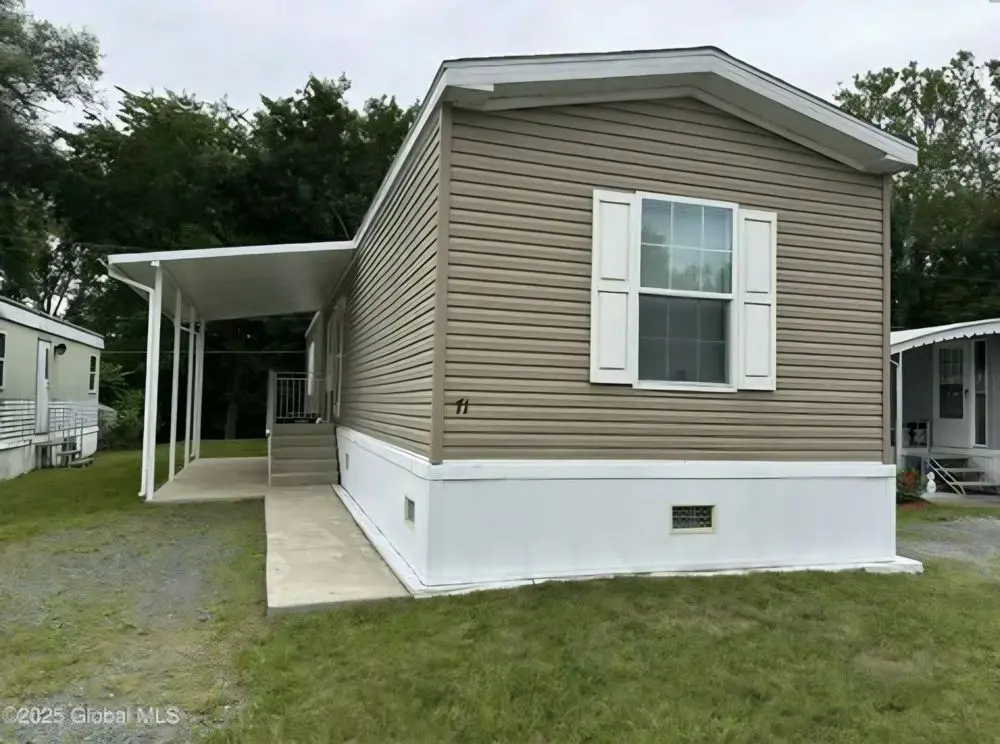 71 Creekside Cir