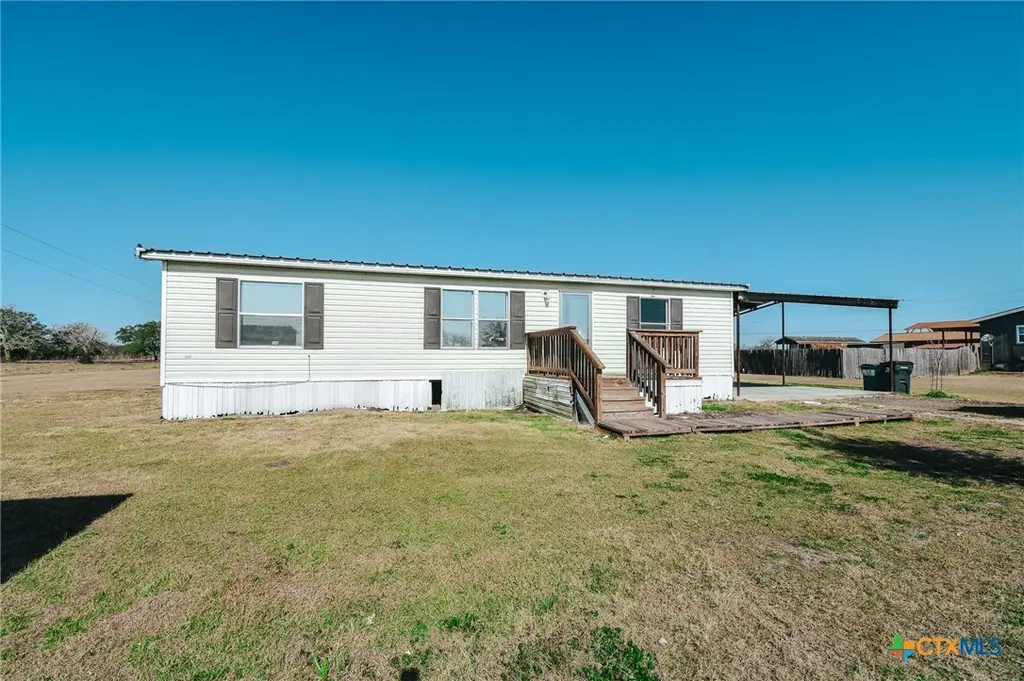 413 West Oaks Dr