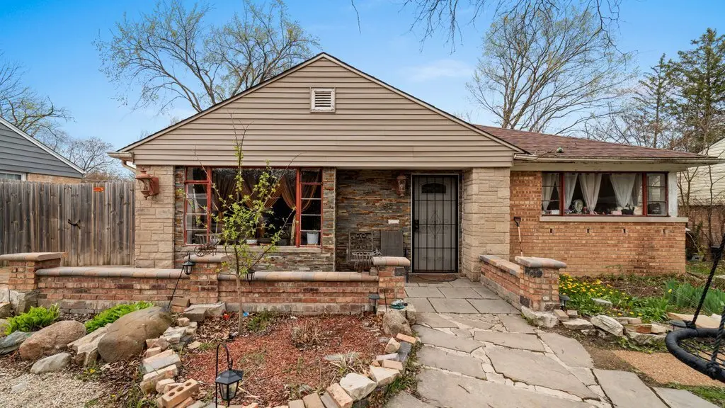 36 Monee Rd