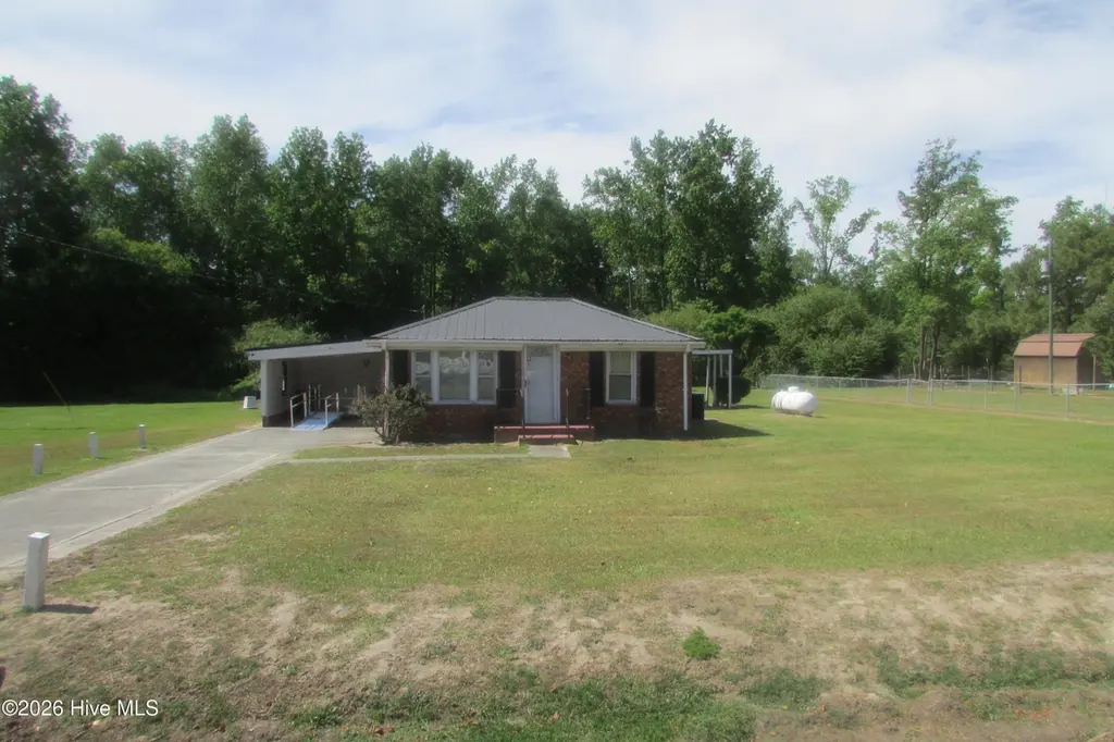 186 Rainbow Rd