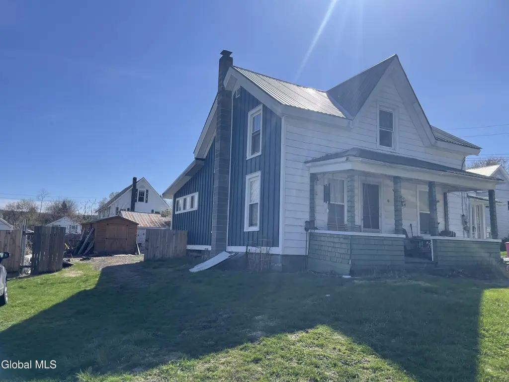 12 Waldo Pl