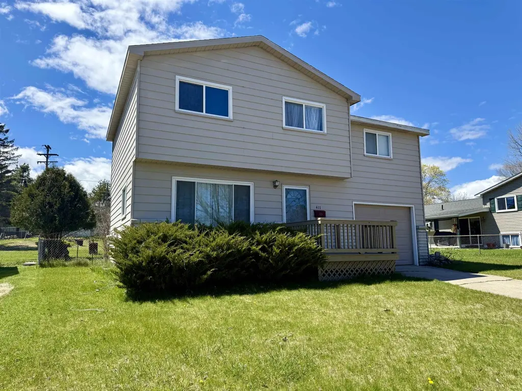 411 Ottawa Dr
