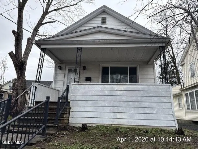 6 Fullerton St