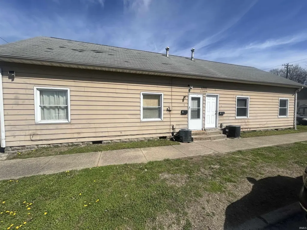 1301 N Garvin St