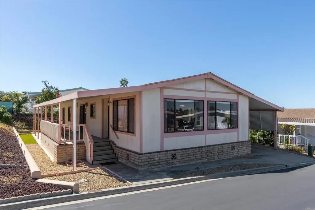 3535 Linda Vista Dr #328