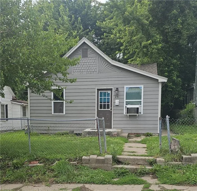 23 E Valley St