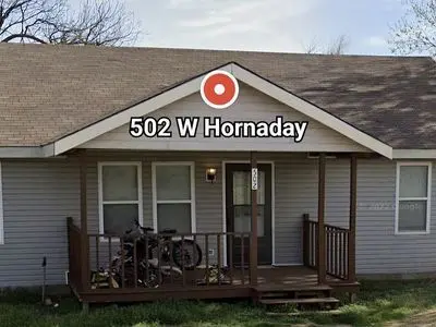 502 W Hornaday