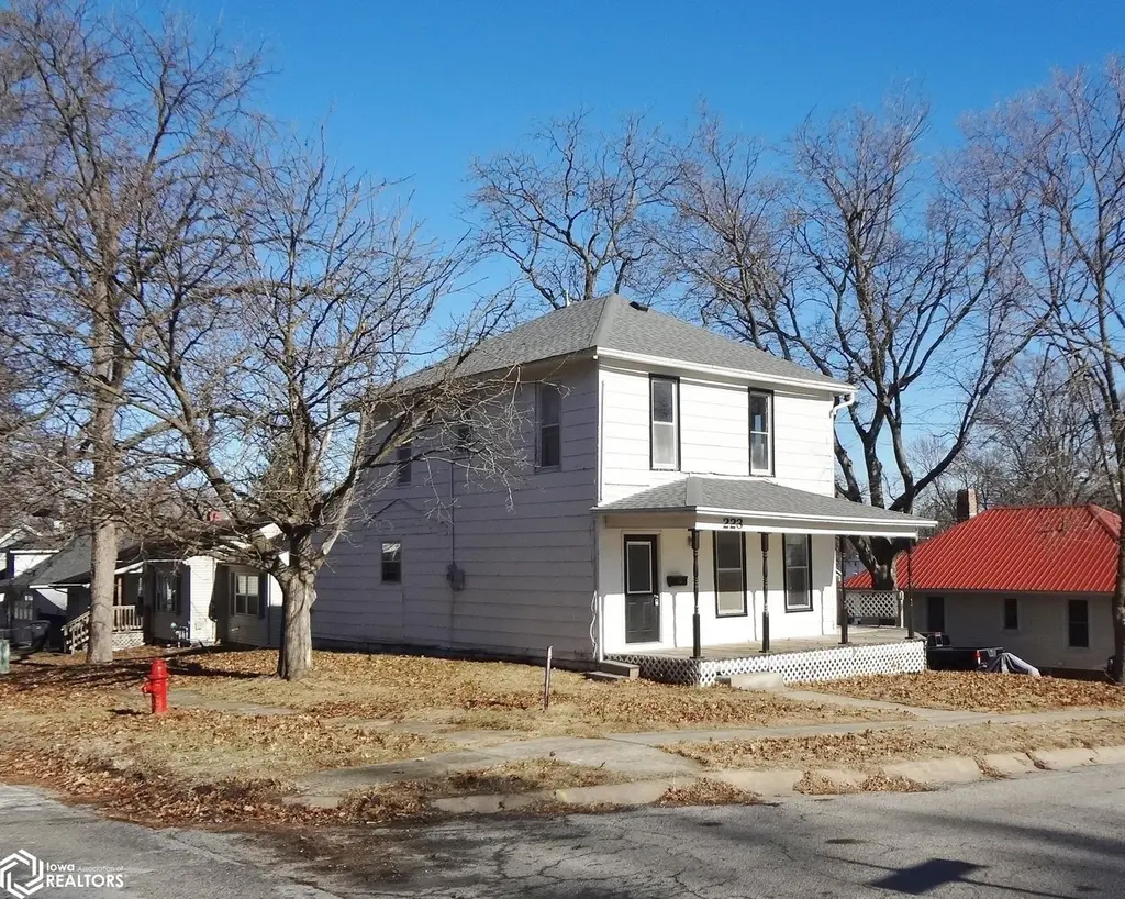 223 W Nodaway St