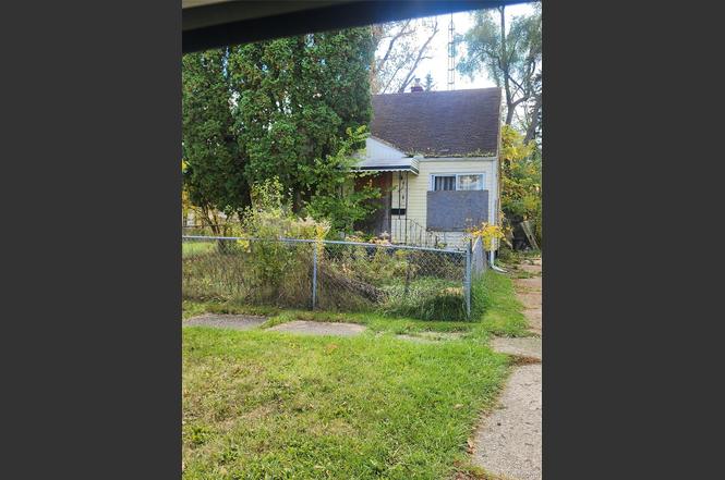 525 W Pulaski Ave