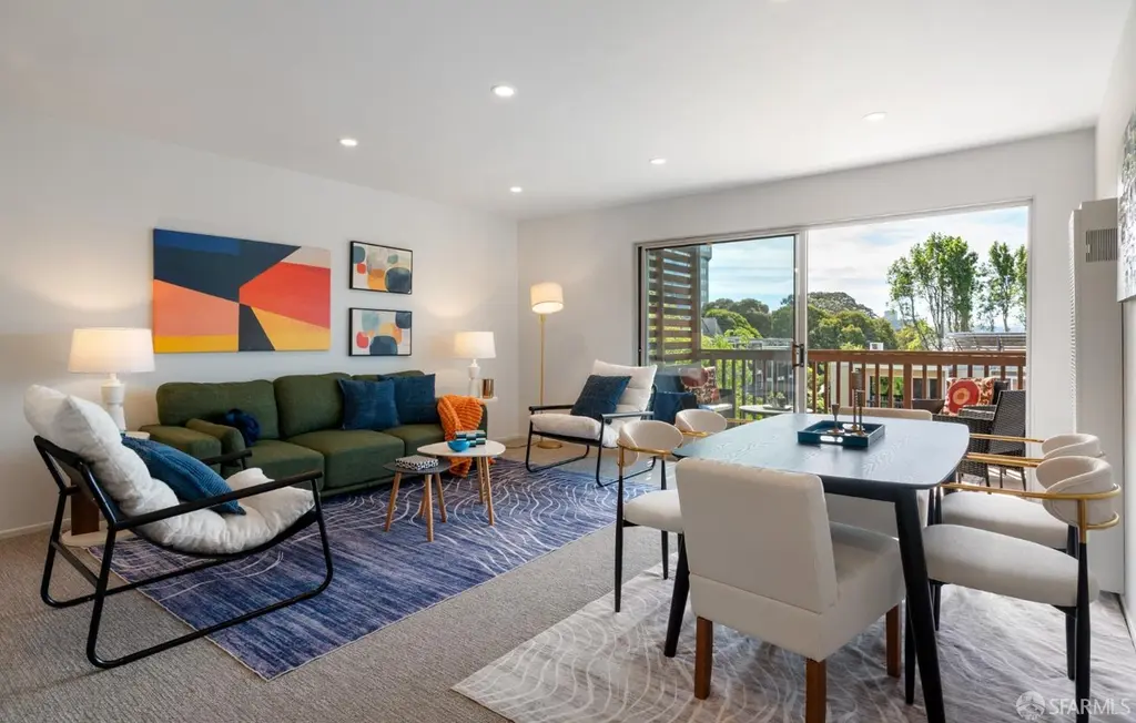 25 Galilee Ln #5