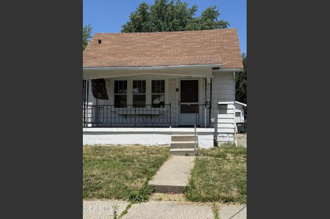 1736 Marlow Rd