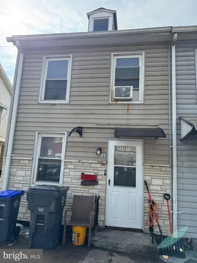 140 S 2nd St