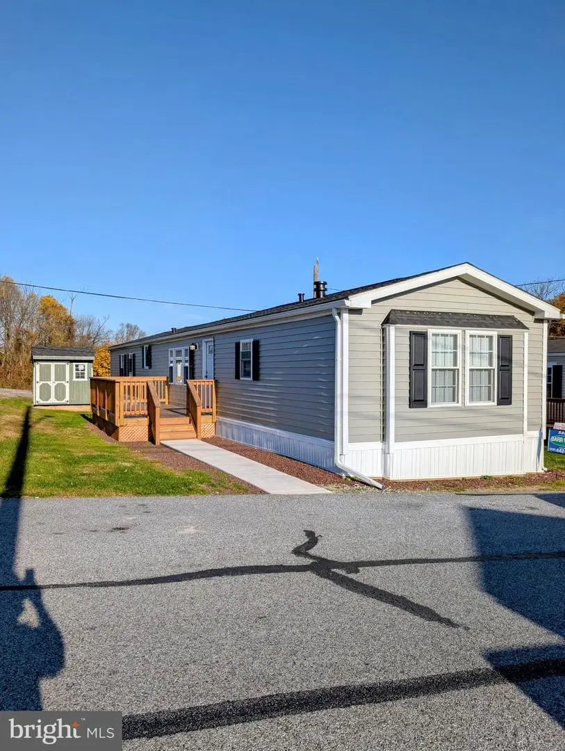 5 Denbigh Ln