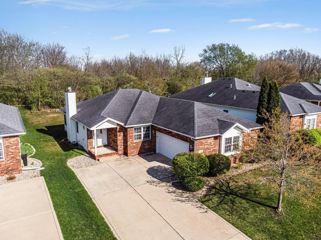 1040 Stillwater Pkwy