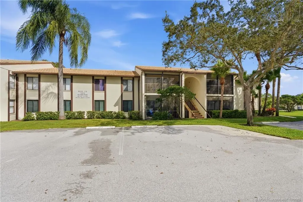 1965 SW Silver Pine Way Unit 118-D1