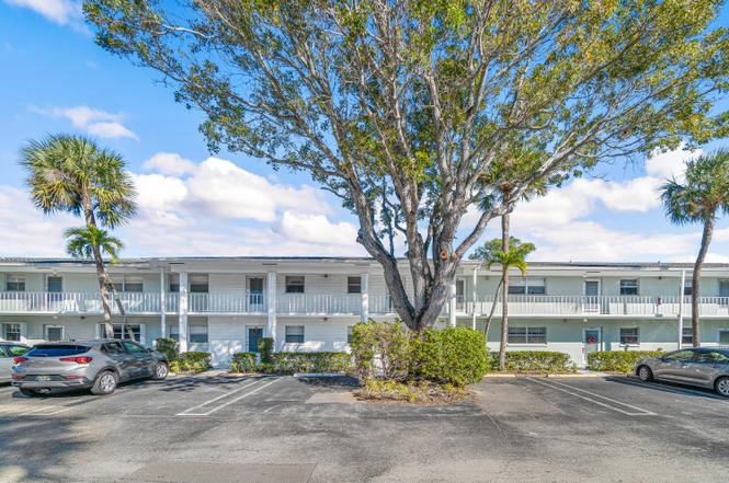 2700 SW 22nd Ave #1407