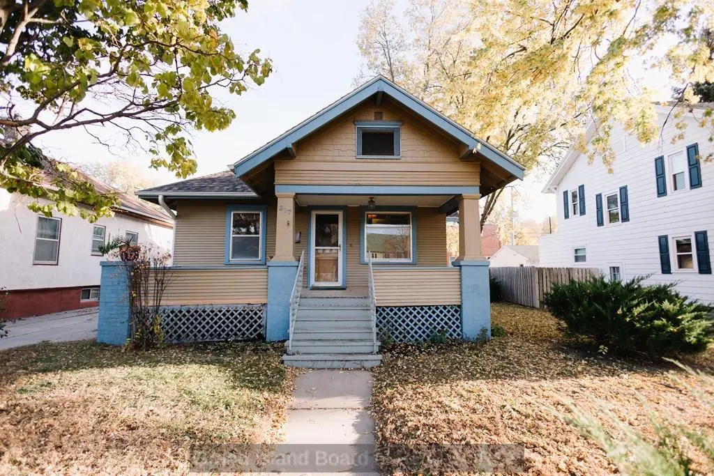 217 W 12th St