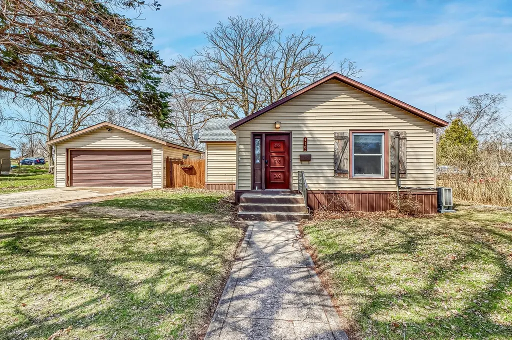 410 Bowling Ave