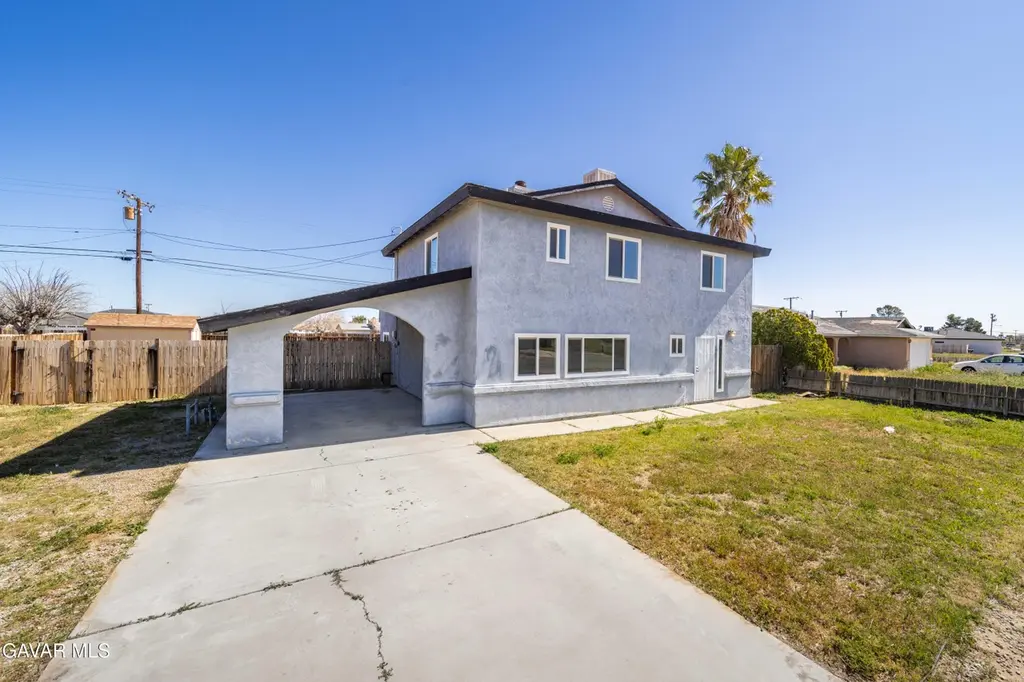 8711 S Loop Blvd