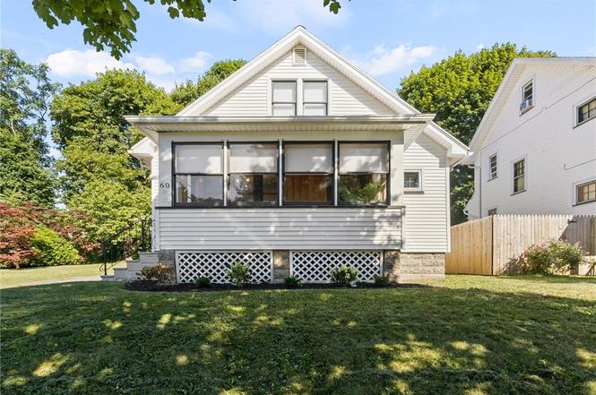 60 Cliffmor St