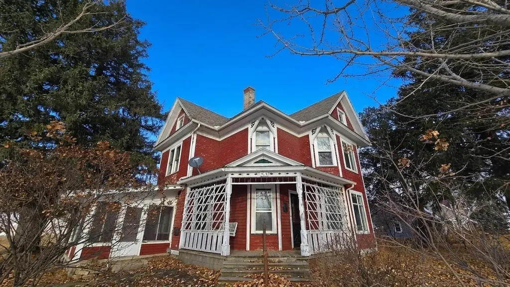 315 W Newburg Ave