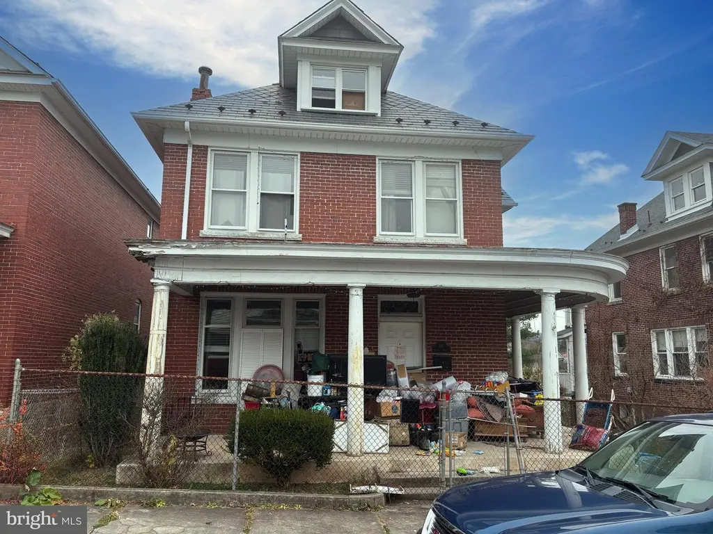 411 Pulaski St