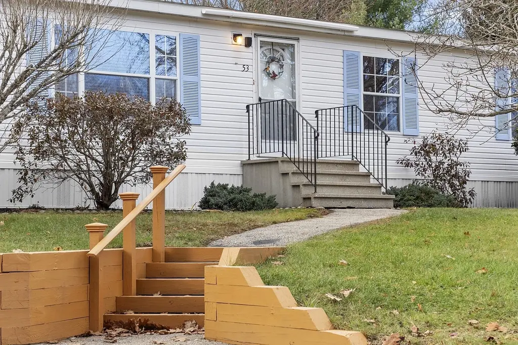 53 Oak Dr
