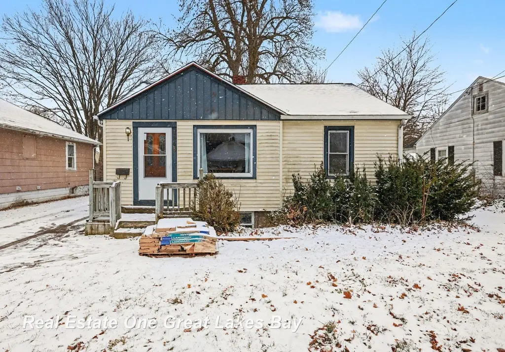 1943 Ottawa St