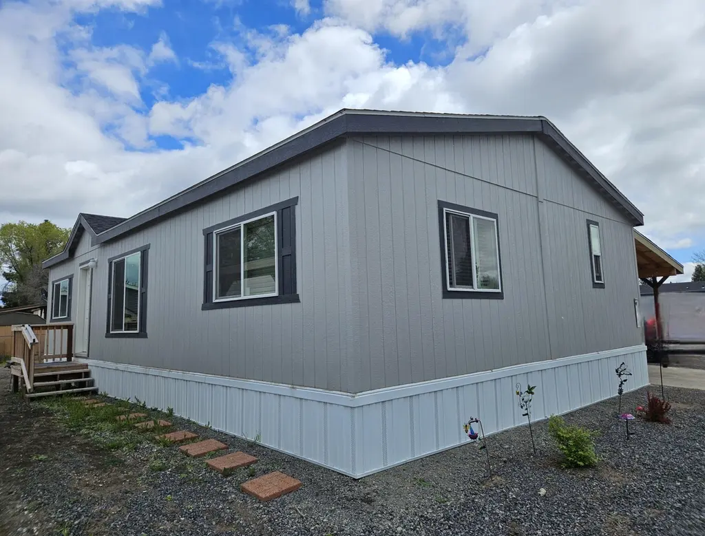4647 Winter Ave Spc 81