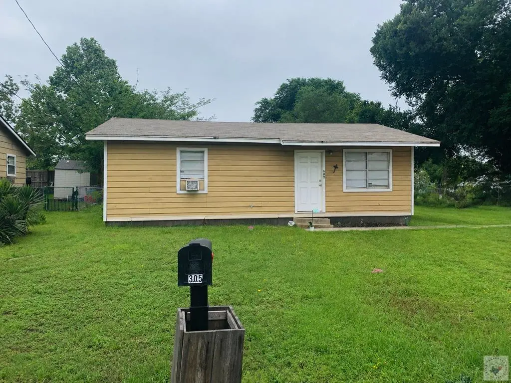 305 Marietta St