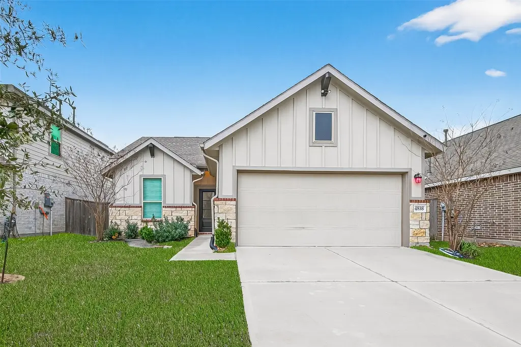 4838 Eldorado Rose Pl