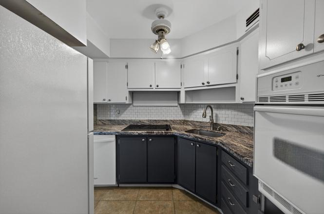 2151 NE 42 Nd Ct #136