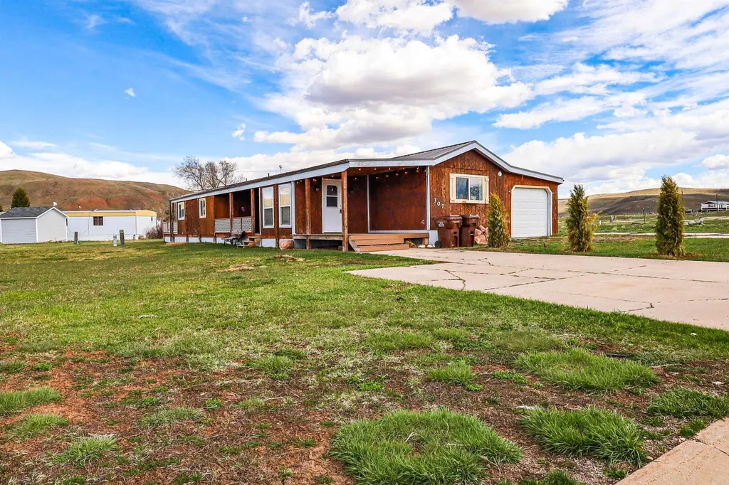 3079 Yellow Creek Rd