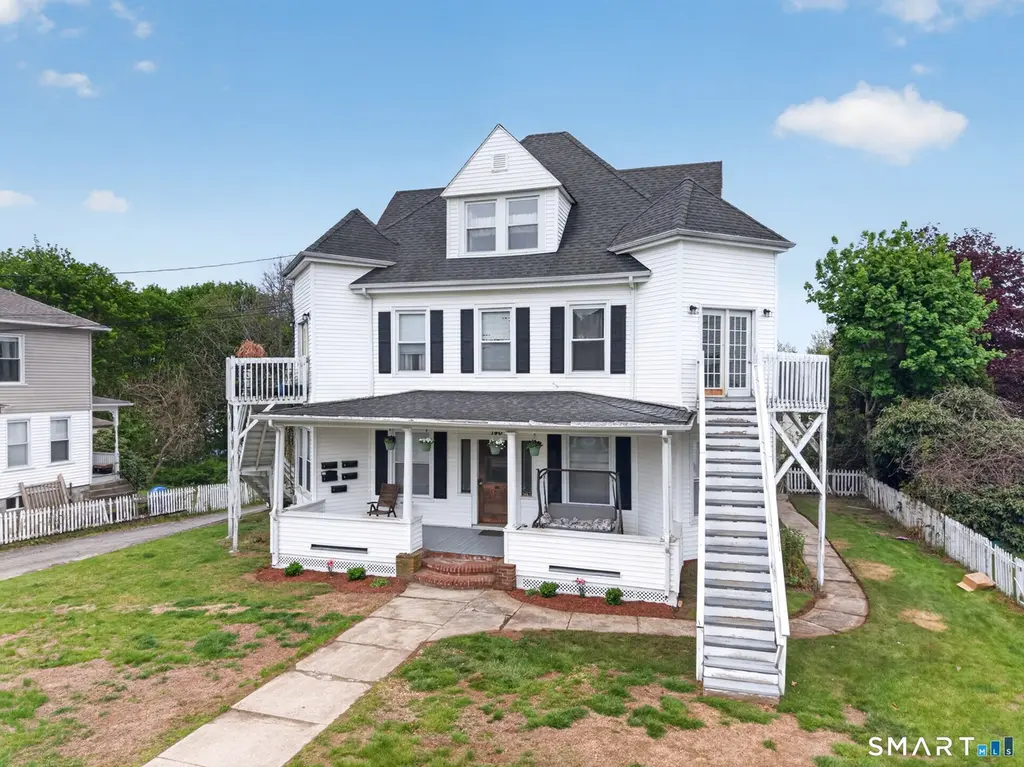 140 N Main St